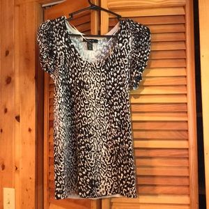 Women’s Cheetah Print Dress Top!🐆🐆